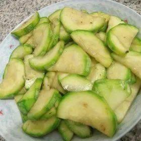 吃鲜瓜会中毒,揭秘夏日饮食安全之谜