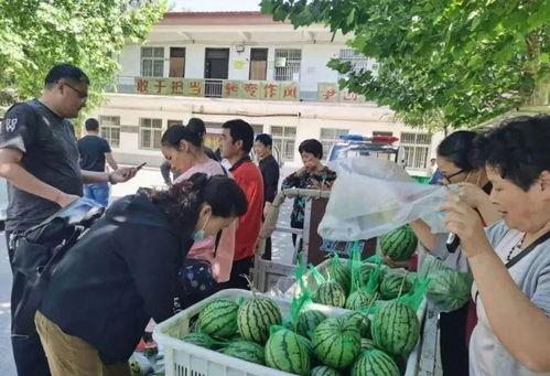 连岱 吃瓜群众,吃瓜群众的视角解读