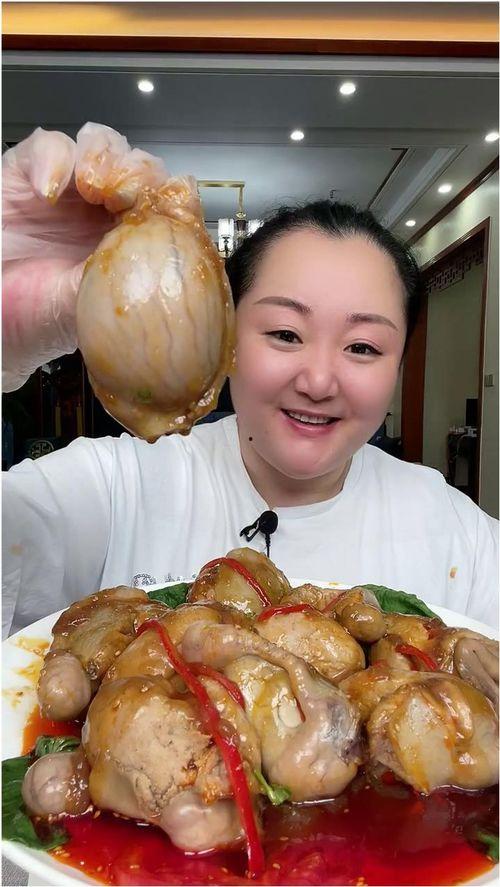 胖大姐吃瓜,一场甜蜜的吃瓜盛宴  第2张