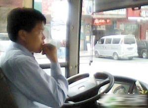 乘客骗司机吃瓜,一场意外的美食之旅 第1张 乘客骗司机吃瓜,一场意外的美食之旅 第1张