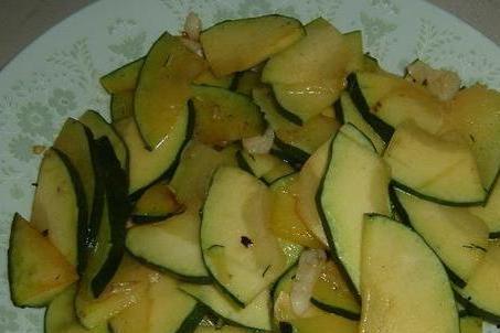 炒菜吃的脆瓜种,家常脆瓜菜谱大揭秘  第3张