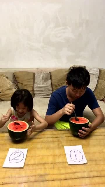 妈妈兄弟吃瓜视频大全,趣味视频大盘点  第2张