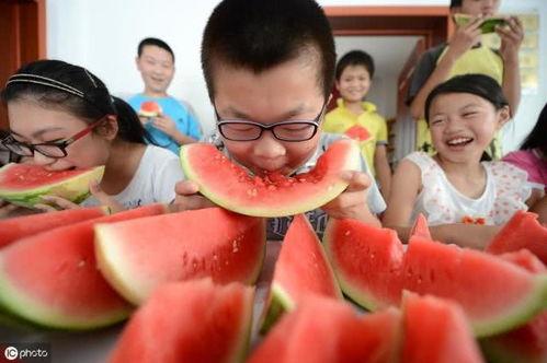 民国吃瓜日,揭秘那些年吃瓜群众的趣味生活  第3张