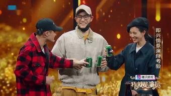 列车售货员吃瓜,一场甜蜜的意外之旅